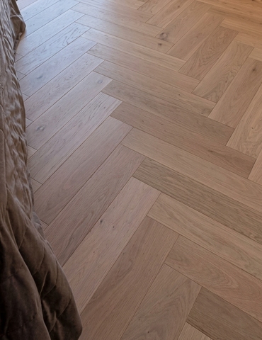 ME Floor Old Canvas Herringbone at French Riviera